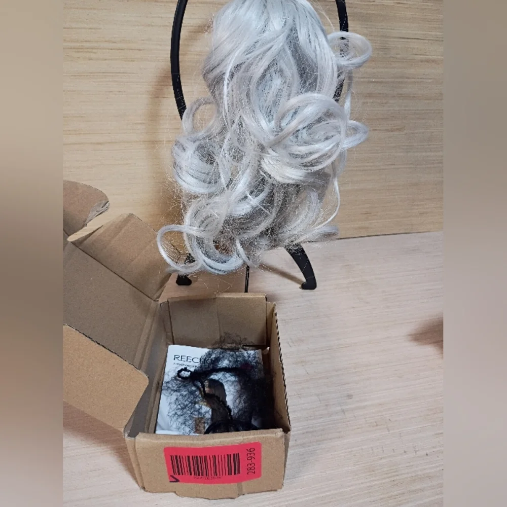Short Ponytail Extension, Classic Loose Curly Wavy Claw Clip‎ Pony tail